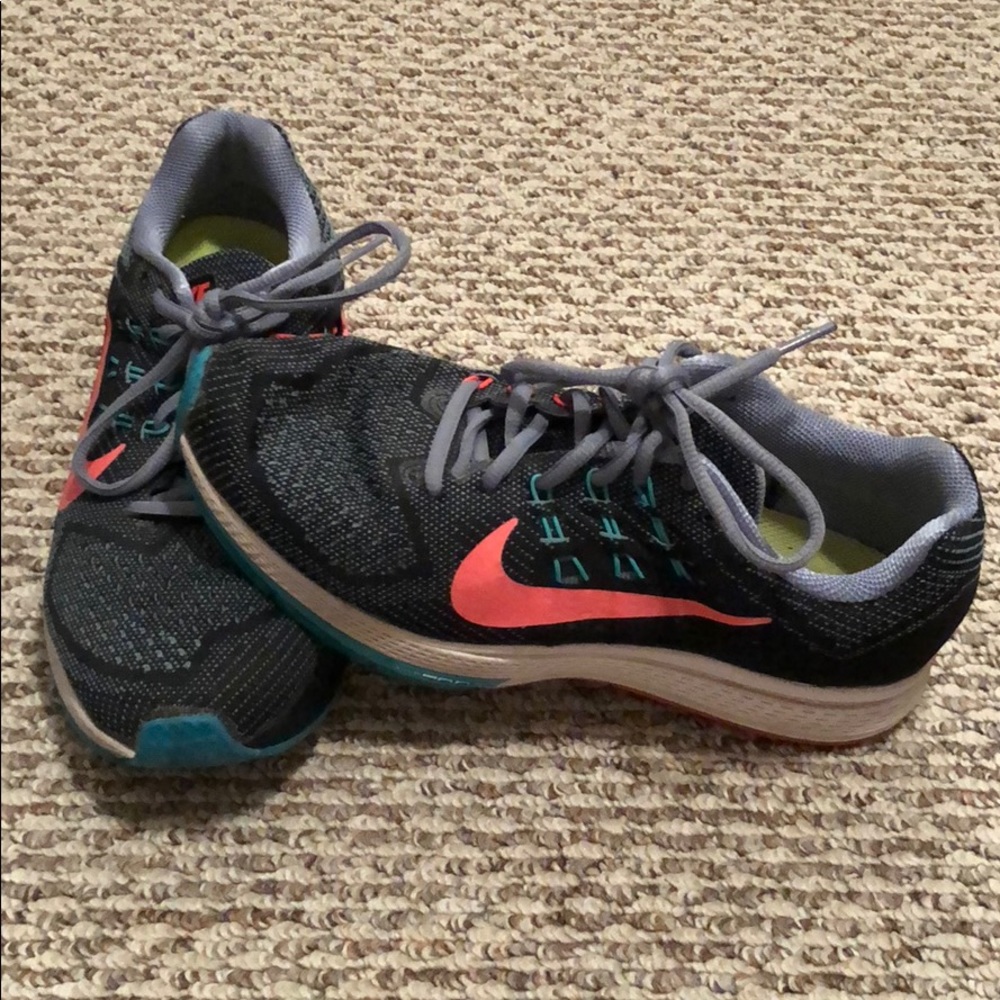 Nike Zoom Structure 18